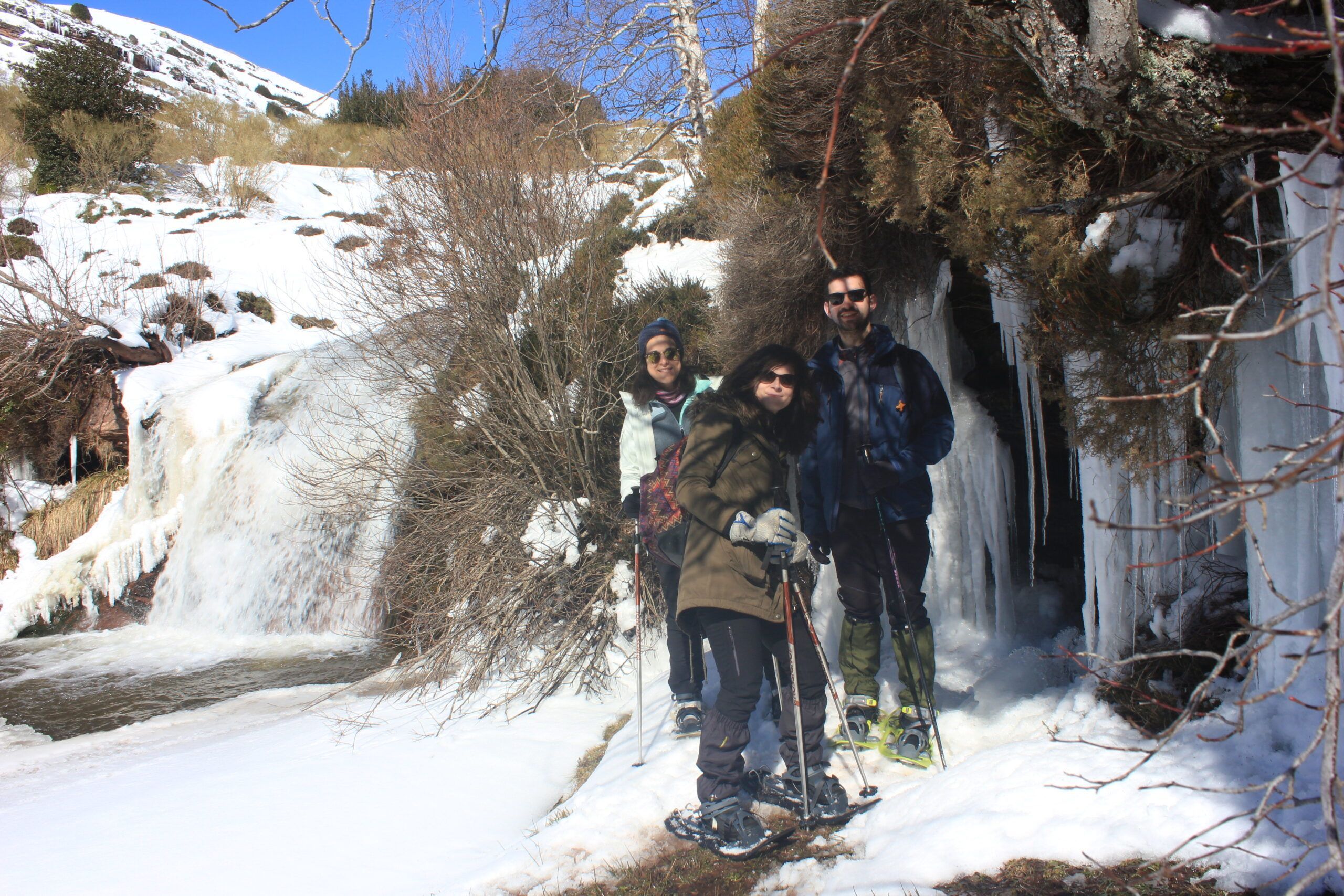 RUTAS CON RAQUETAS DE NIEVE Y SENDERISMO INVERNAL - Imagen 11