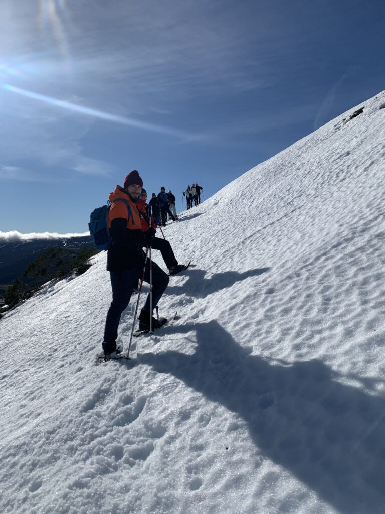 Ruta de mañana con raquetas de nieve por Campoo
