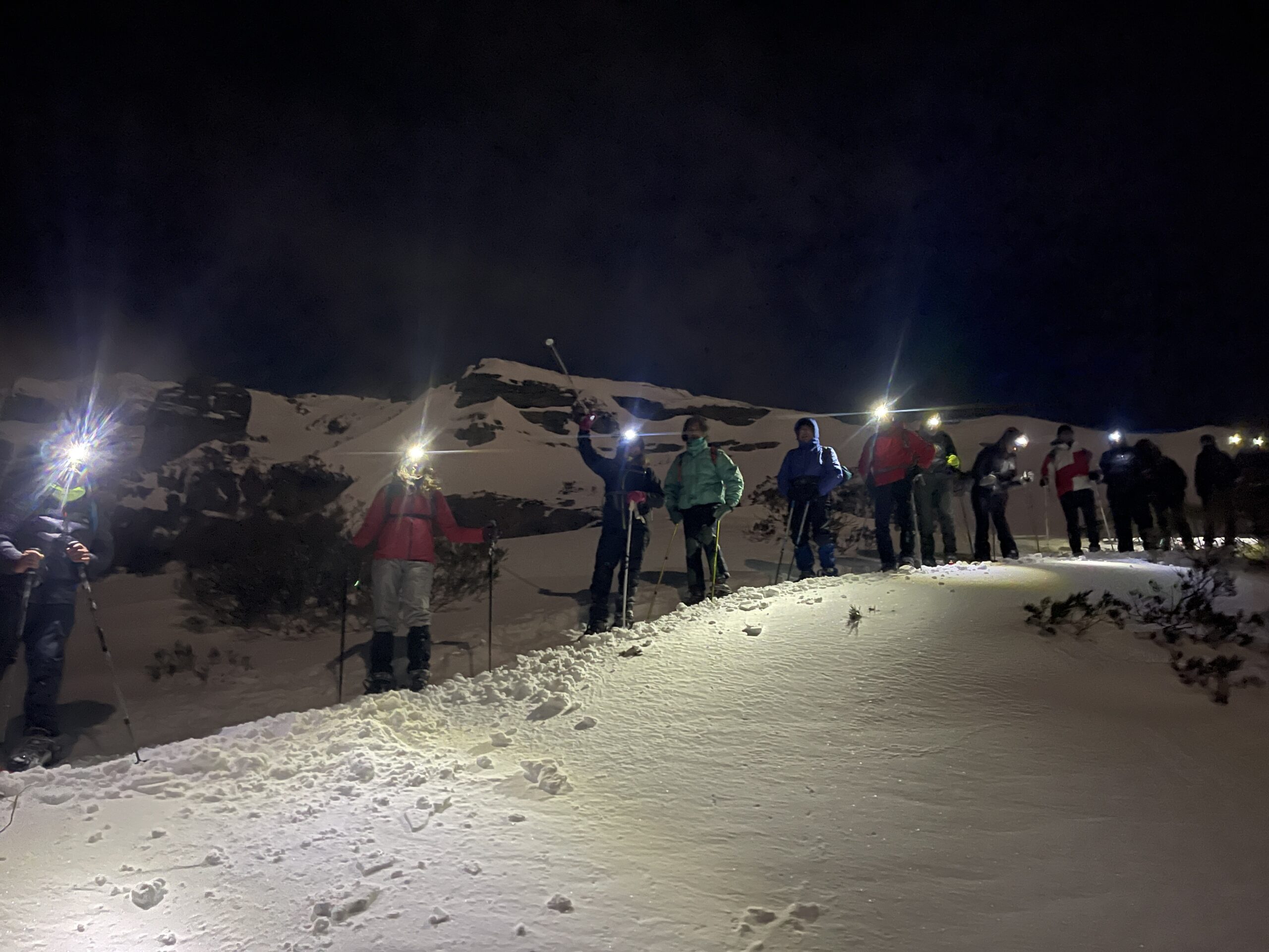 Raquetada nocturna con luna llena en Cantabria